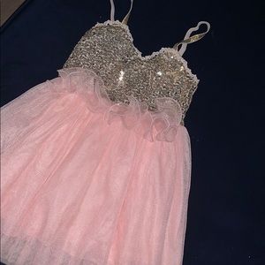 Sequence pink and gold dress